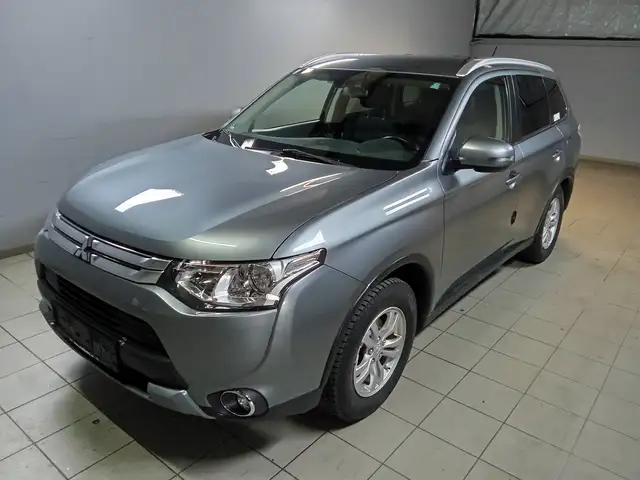 Mitsubishi Outlander ClearTec Invite 2WD