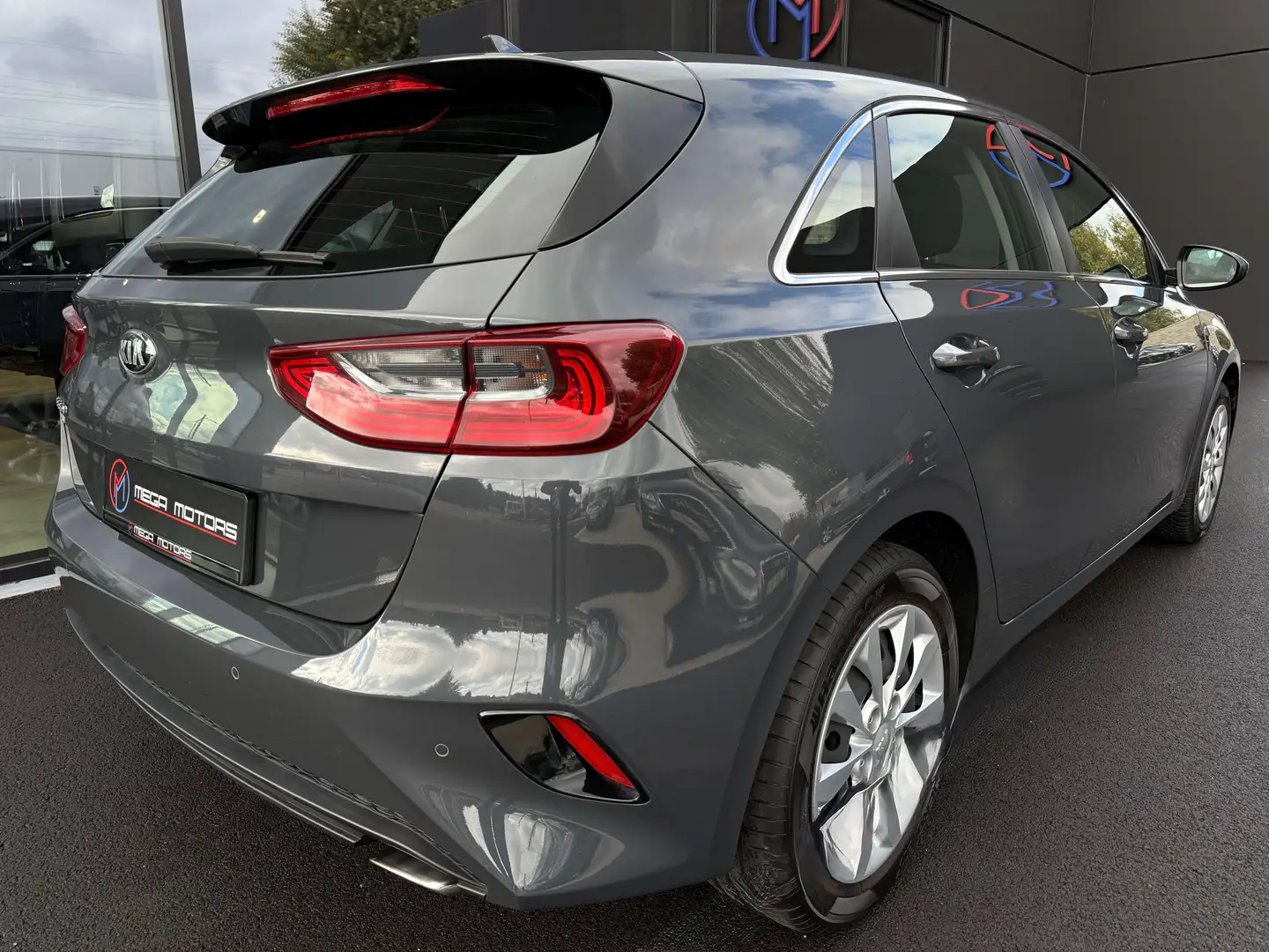 Kia Ceed / cee'd 1.4i 100CV NEW MODELE\ GRiS NARDO\ CARPLAY CAMERA\ Gris - 2