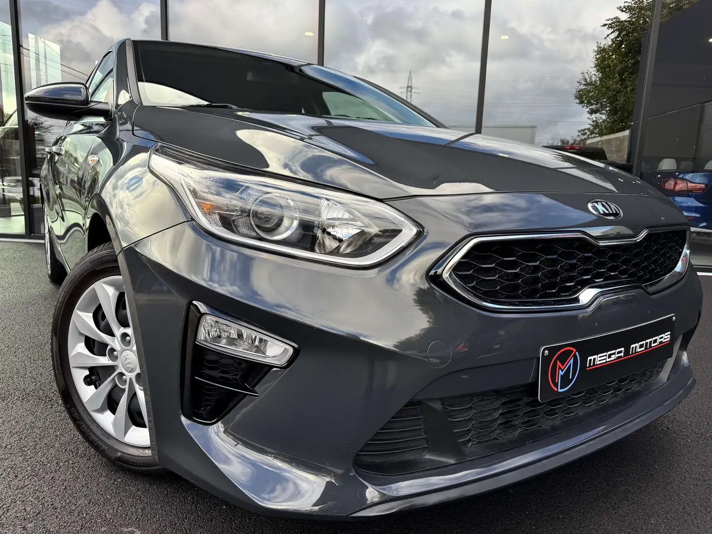 Kia Ceed / cee'd 1.4i 100CV NEW MODELE\ GRiS NARDO\ CARPLAY CAMERA\ Gris - 1