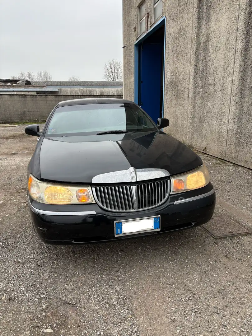 Lincoln Town Car Negro - 1