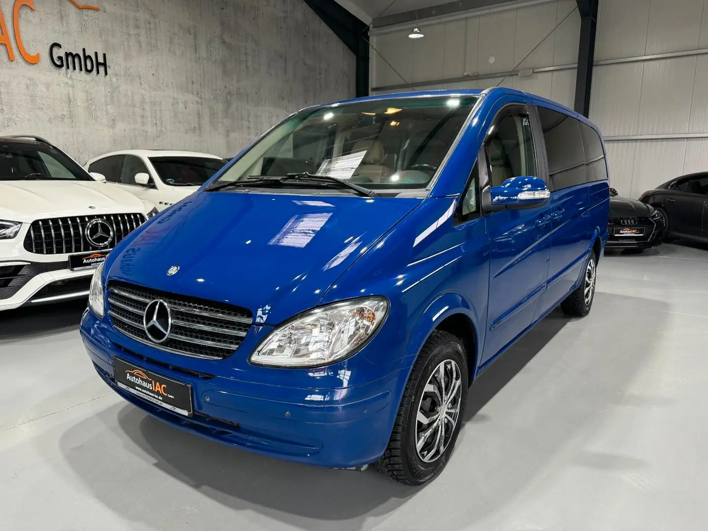 Mercedes-Benz Viano 2.2 CDI lang Azul - 1