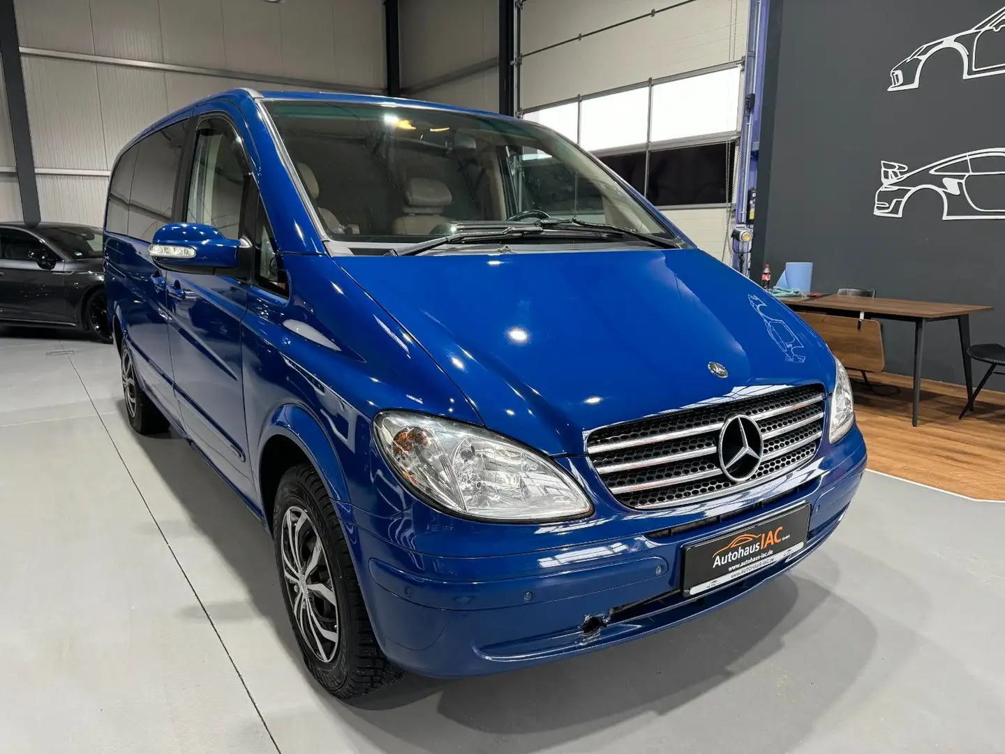 Mercedes-Benz Viano 2.2 CDI lang Azul - 2