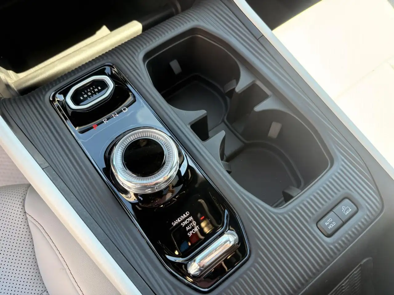 Jeep Cherokee снимка Jeep Cherokee