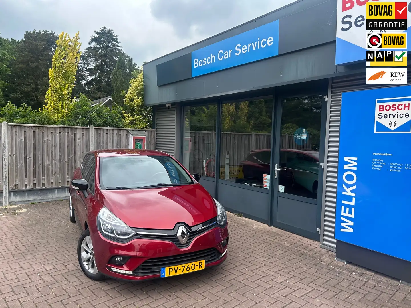 Renault Clio 0.9 TCe Limited Navi, PDC, AllSeason banden, Trekh Rood - 1