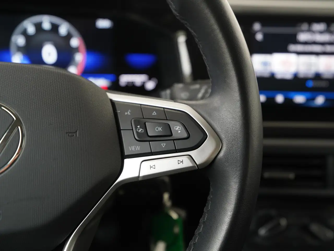 Volkswagen Polo 1.0 TSI Life Digital Cockpit Apple/Android Car, миниатюра 9