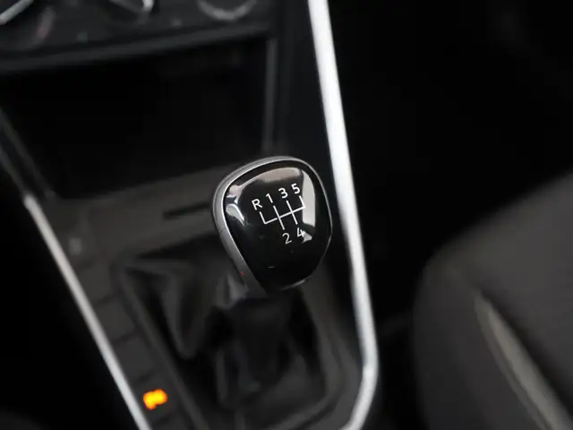 Volkswagen Polo view 10