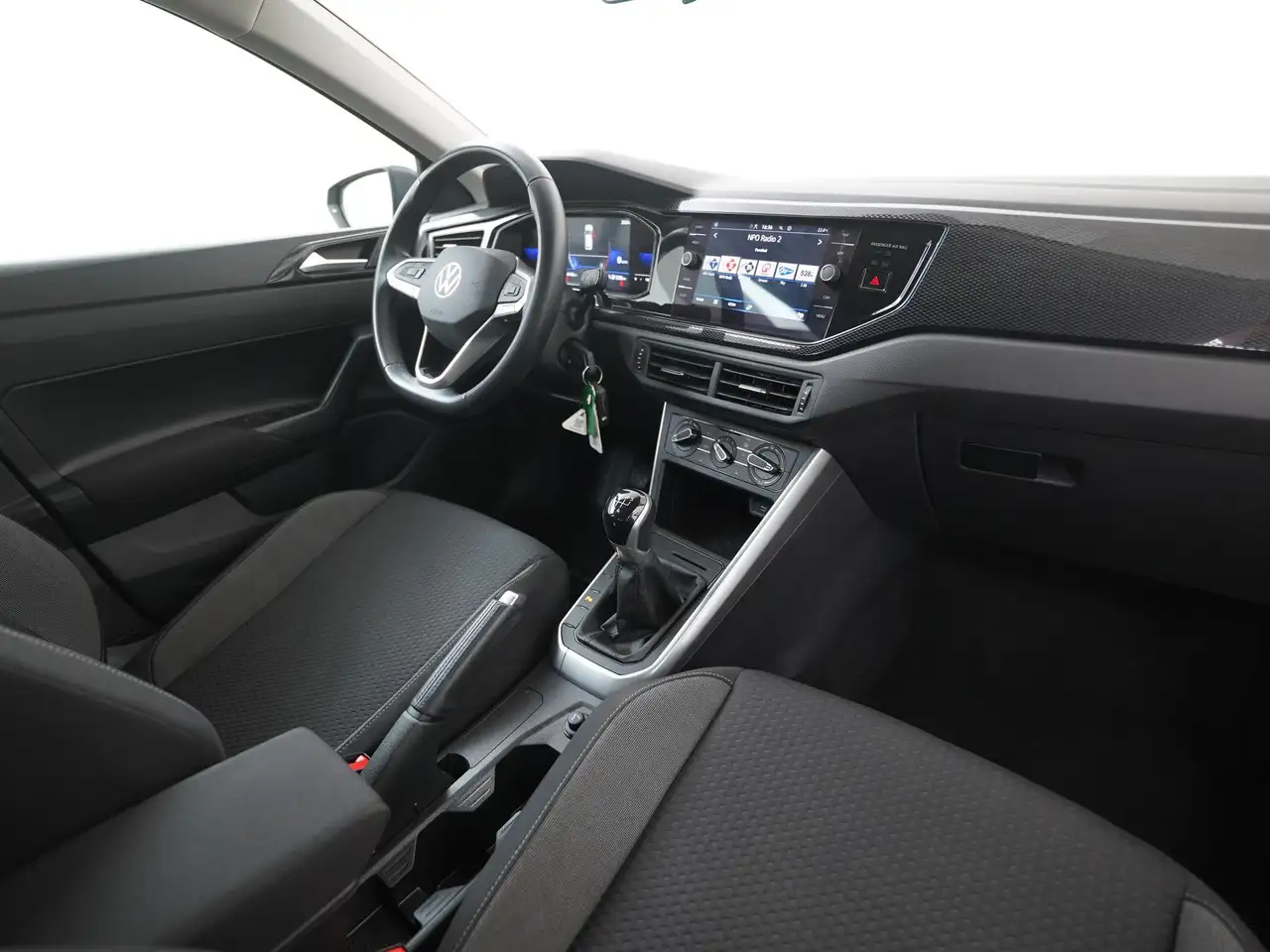 Volkswagen Polo 1.0 TSI Life Digital Cockpit Apple/Android Car, миниатюра 2