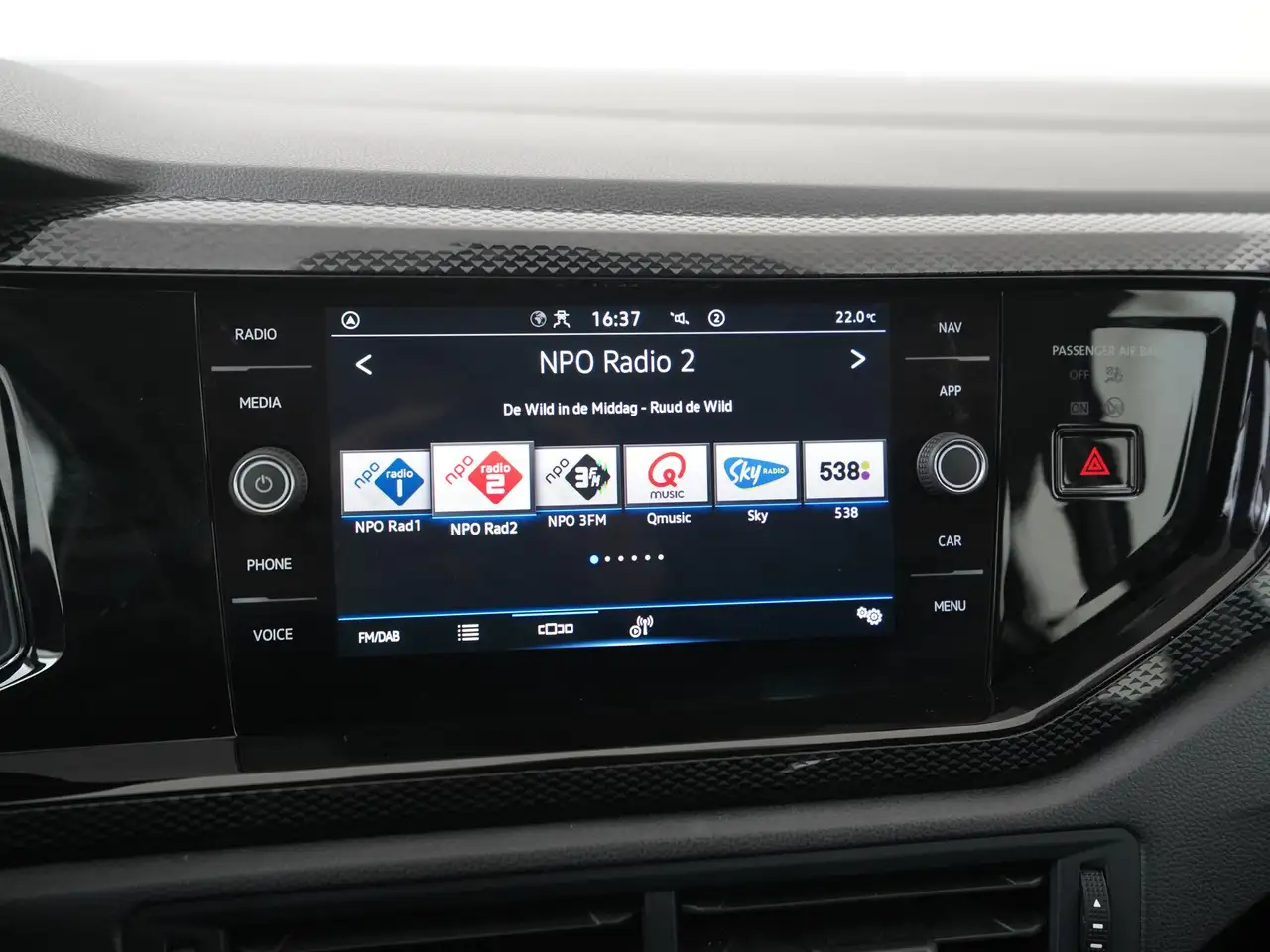 Volkswagen Polo 1.0 TSI Life Digital Cockpit Apple/Android Car, миниатюра 12