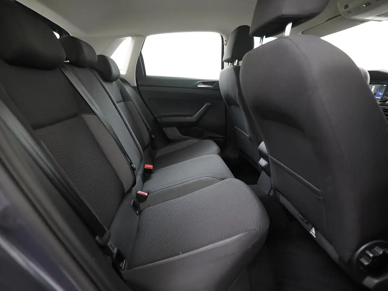 Volkswagen Polo 1.0 TSI Life Digital Cockpit Apple/Android Car, миниатюра 21
