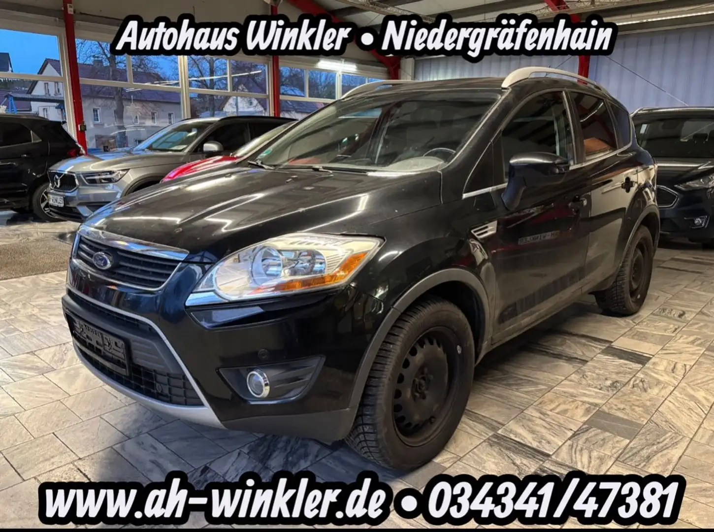 Ford Kuga Trend 2.0 TDCi 4x4 Automatik Navi AHK Noir - 1