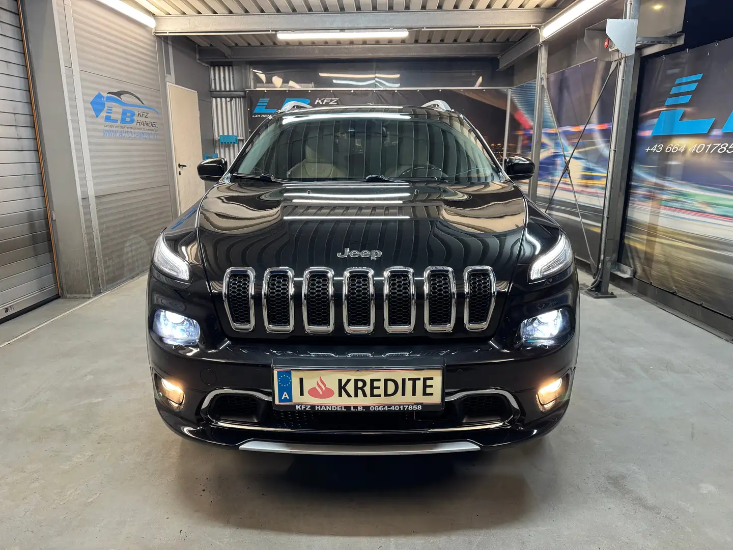 Jeep Cherokee Cherokee Overland 4WD Schwarz - 2