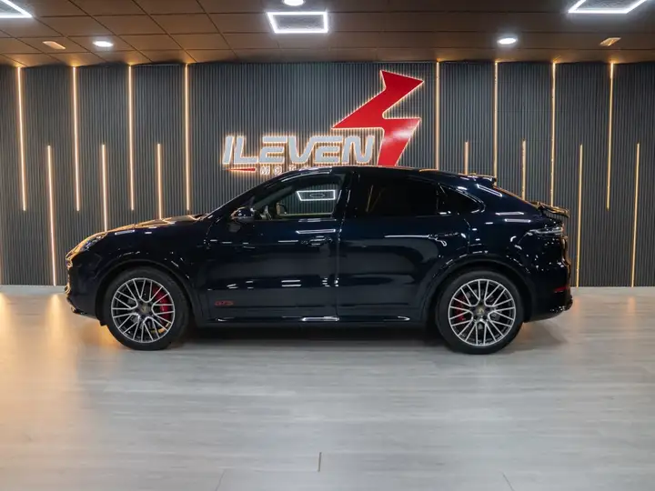 Porsche Cayenne 2022, foto 3