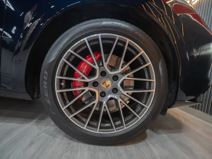 Porsche Cayenne 2022, foto 32