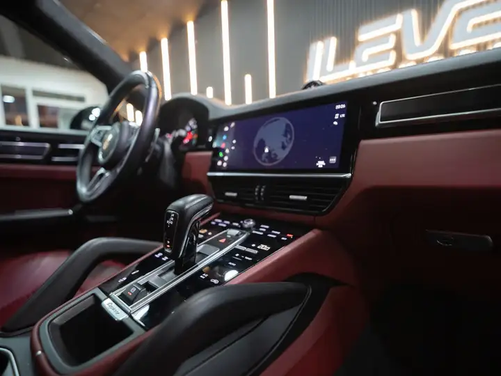 Porsche Cayenne 2022, foto 12
