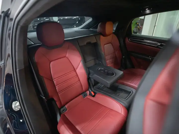 Porsche Cayenne 2022, foto 14