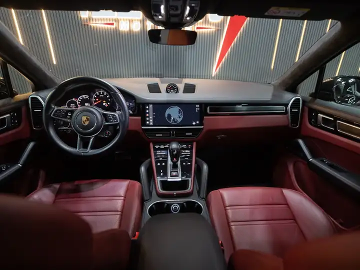 Porsche Cayenne 2022, foto 8