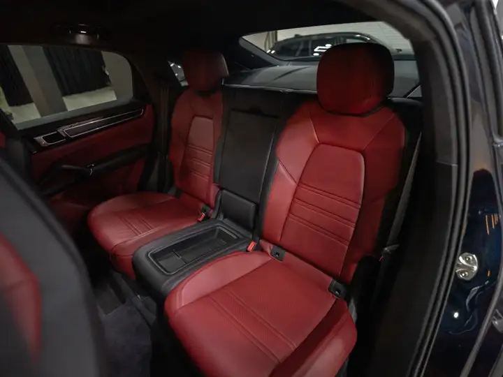 Porsche Cayenne 2022, foto 6