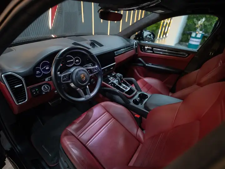 Porsche Cayenne 2022, foto 4