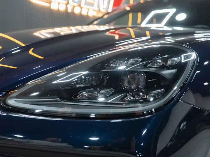 Porsche Cayenne 2022, foto 35