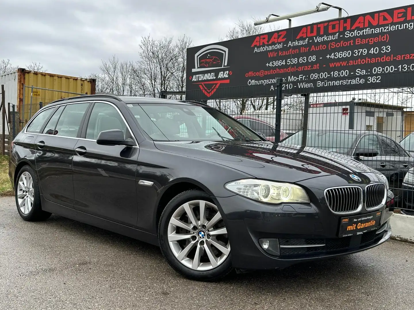 BMW 530 530d xDrive Touring Aut.*Head-up-Display*Pano*uvm* Schwarz - 1