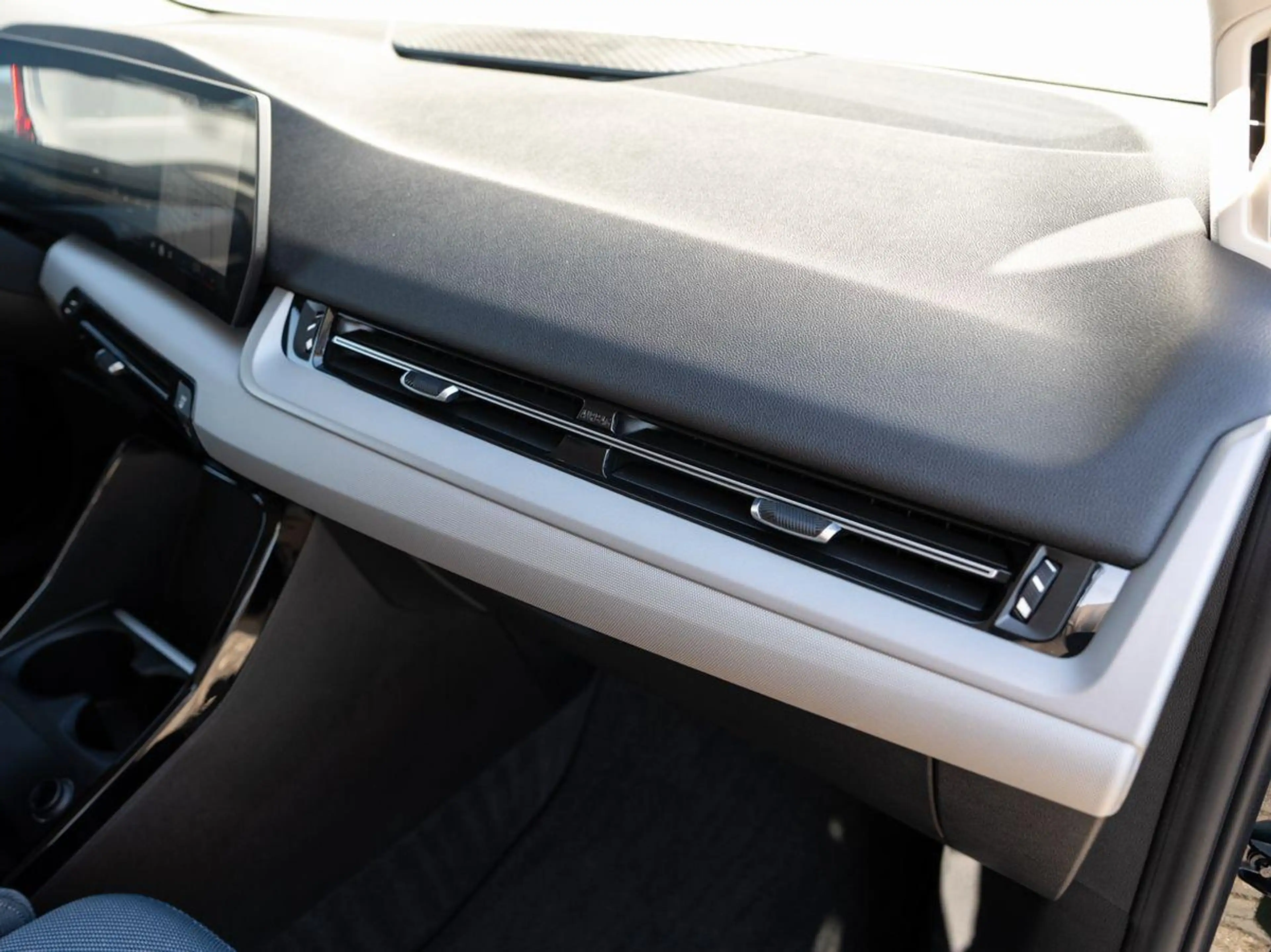 BMW 220 220i Active Tourer AHK PANO SpSitze RFK ShadowL — photo 14