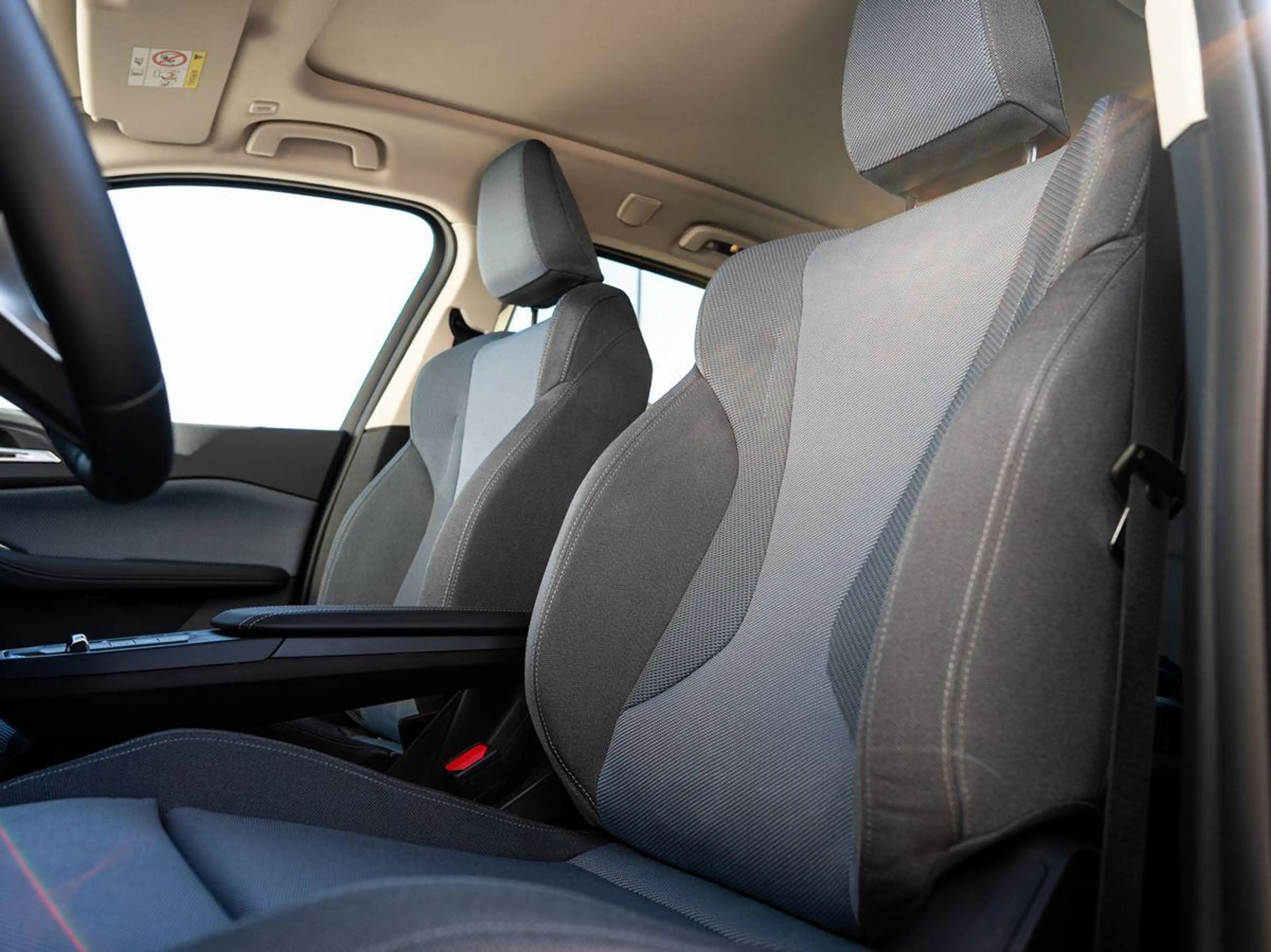 BMW 220 220i Active Tourer AHK PANO SpSitze RFK ShadowL — photo 10