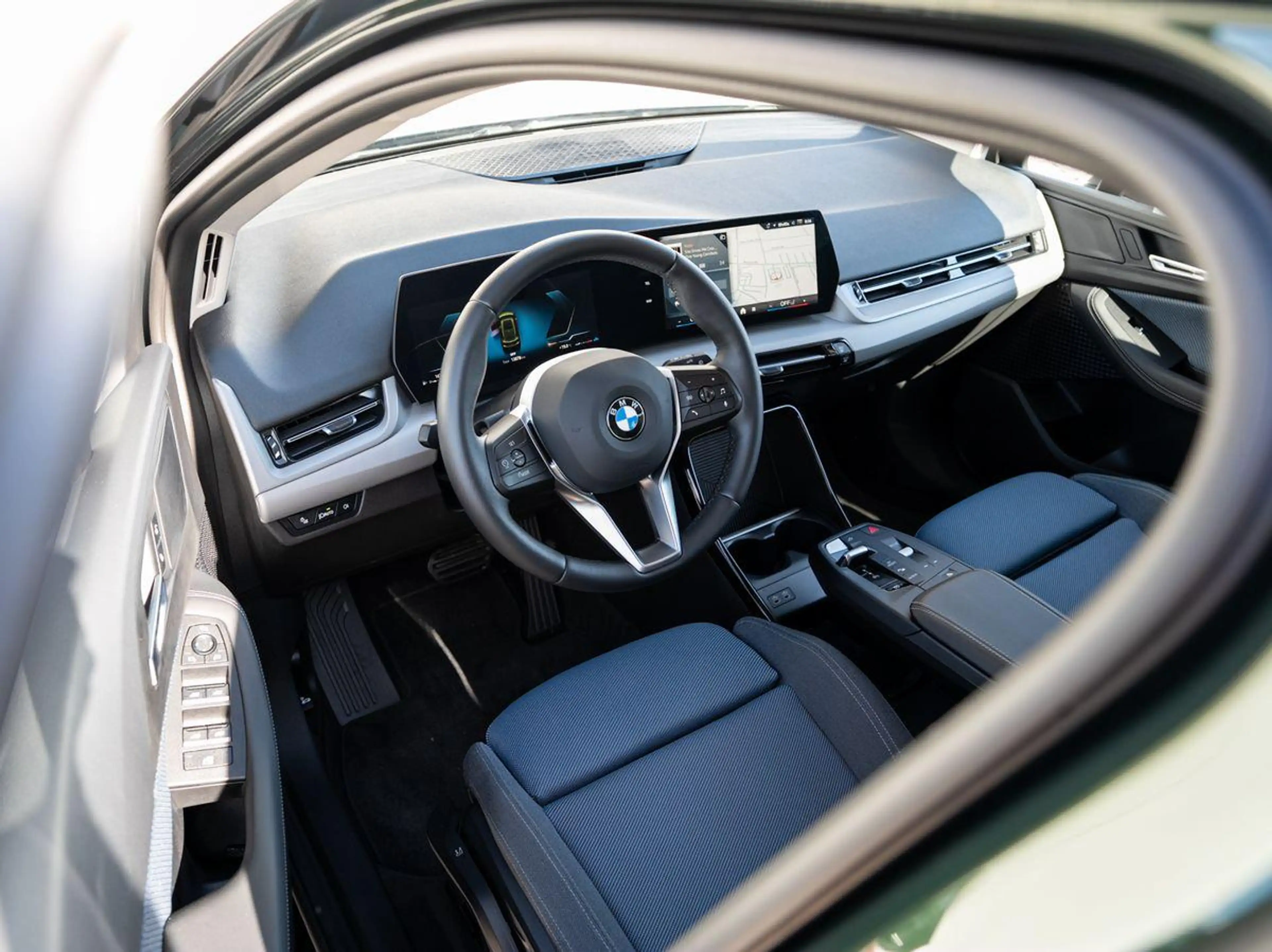 BMW 220 220i Active Tourer AHK PANO SpSitze RFK ShadowL — photo 8