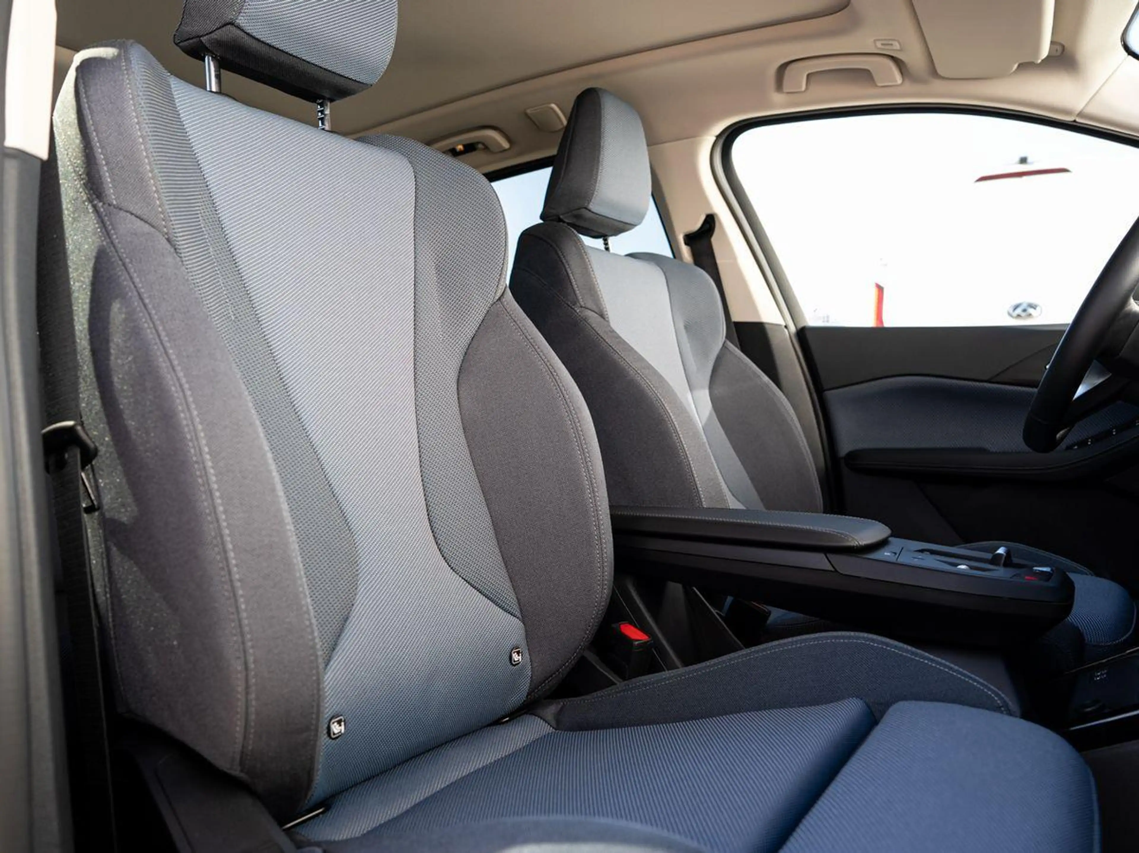 BMW 220 220i Active Tourer AHK PANO SpSitze RFK ShadowL — photo 13