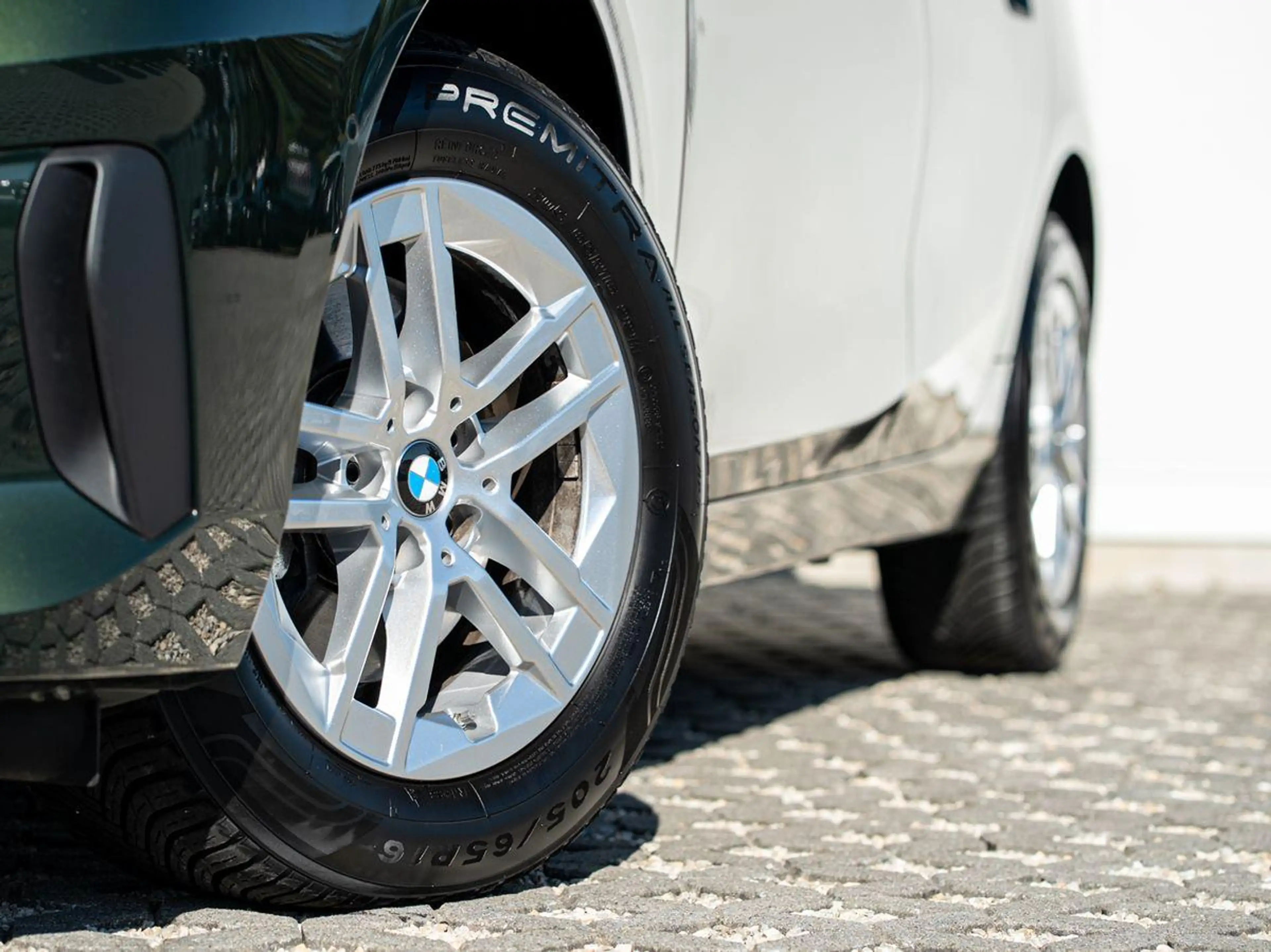 BMW 220 220i Active Tourer AHK PANO SpSitze RFK ShadowL — photo 5