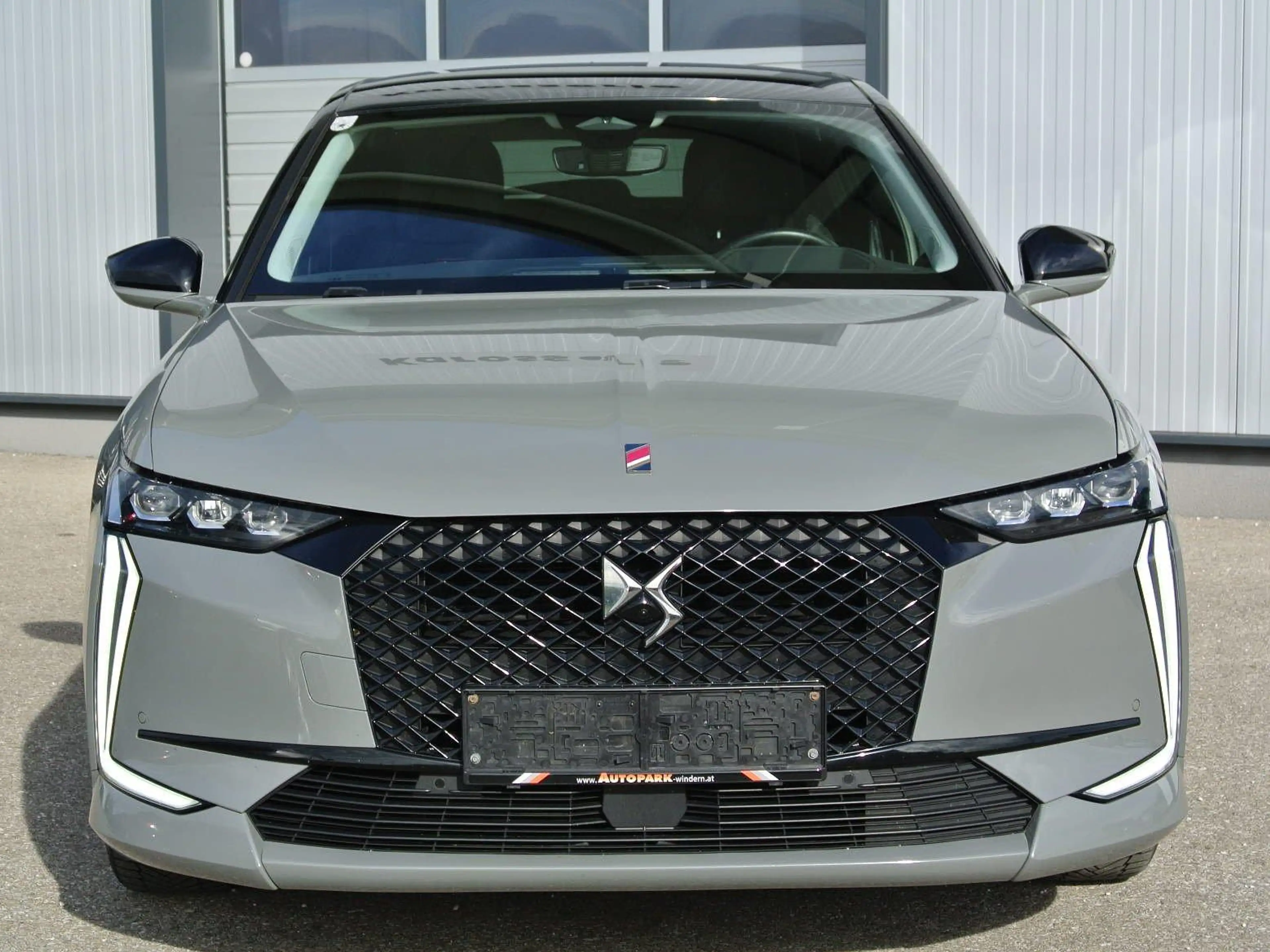 DS Automobiles DS 4 HDI130 Eat8 Aut. ** Performance Line ** Matrix-LED — photo 3