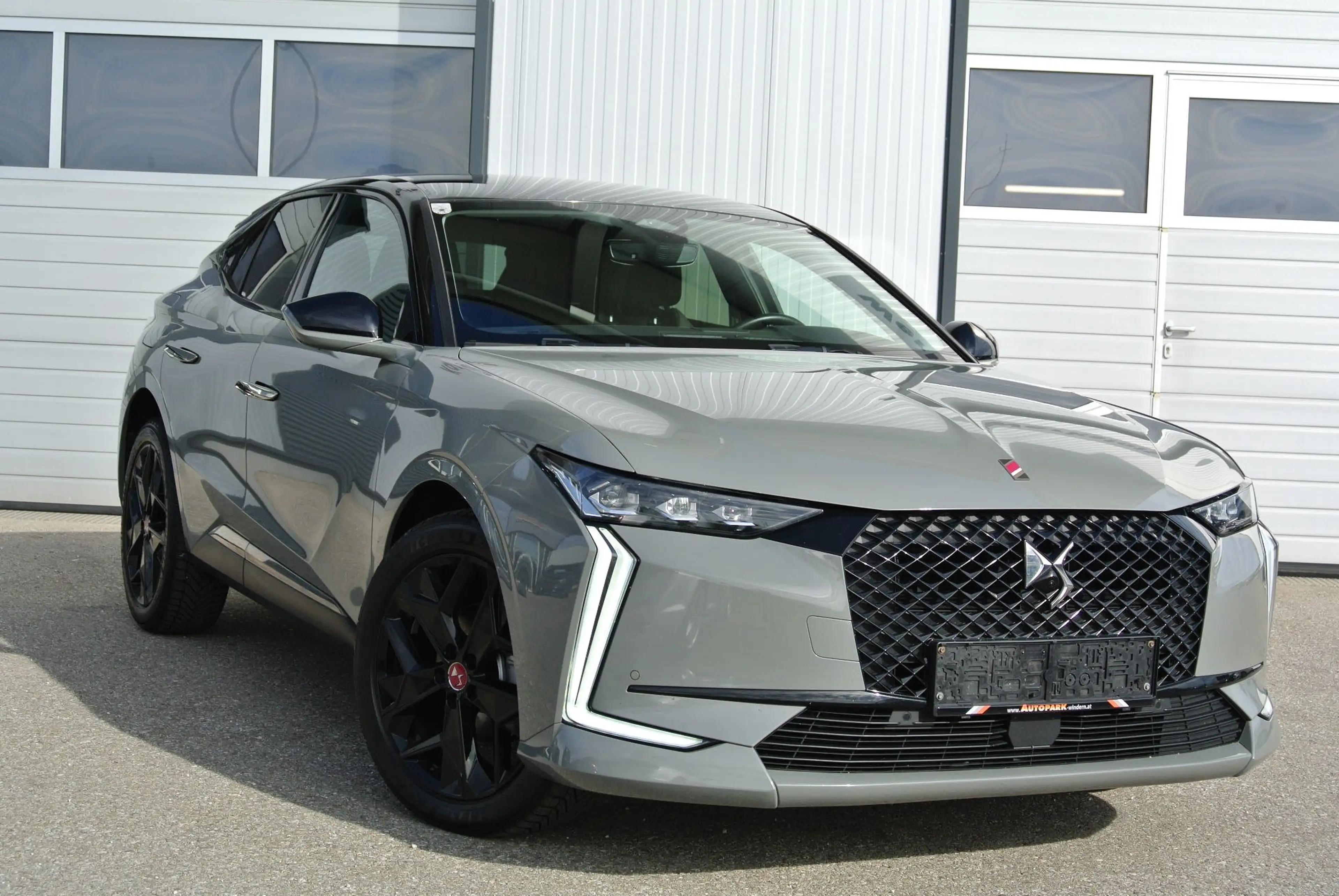 DS Automobiles DS 4 HDI130 Eat8 Aut. ** Performance Line ** Matrix-LED — photo 6