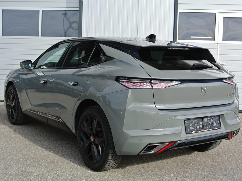 DS Automobiles DS 4 HDI130 Eat8 Aut. ** Performance Line ** Matrix-LED — photo 2