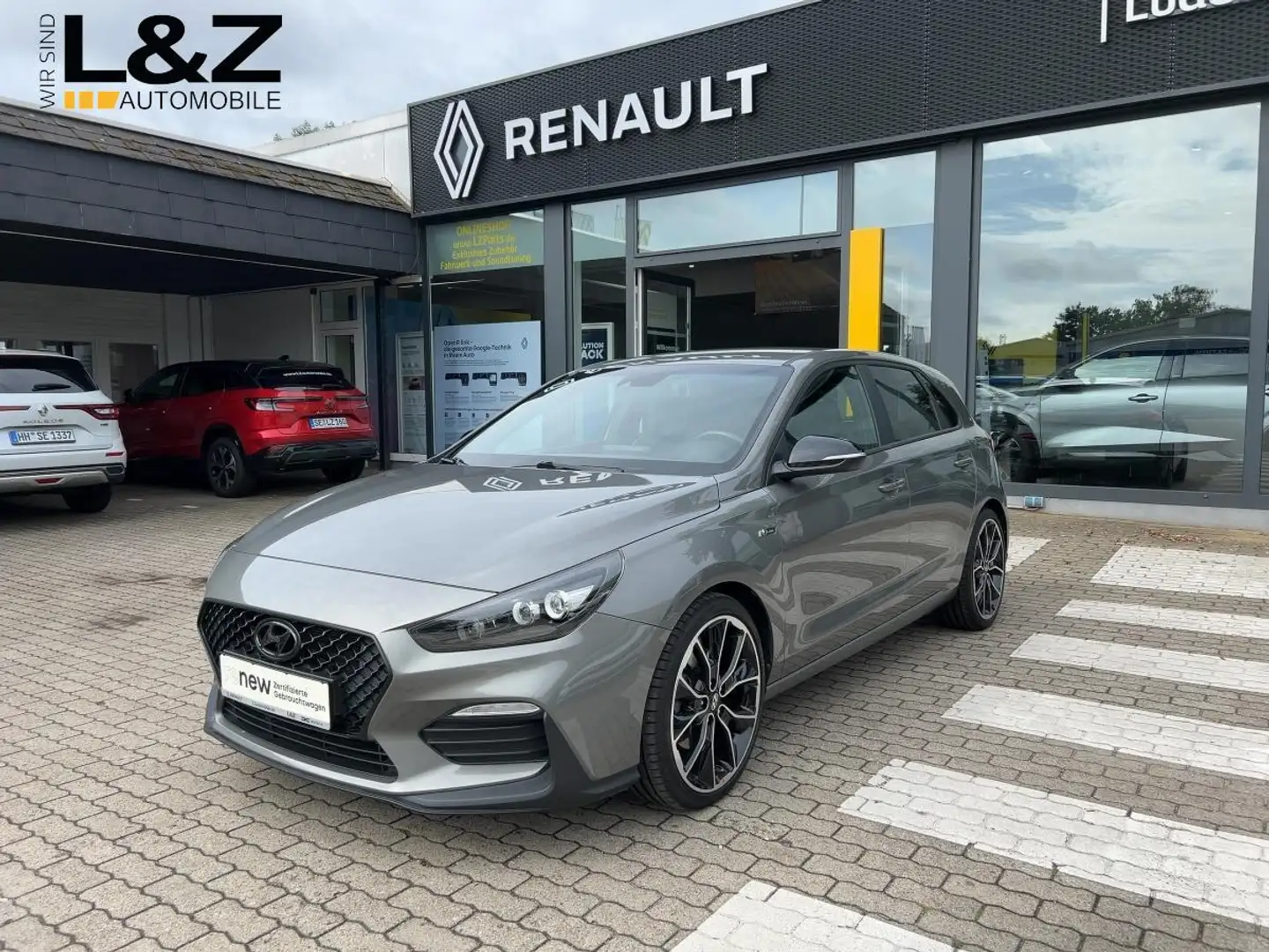 Hyundai i30 1.4 N.Line Automatik Klima,Isofix,SHZ,Navi Grau - 1