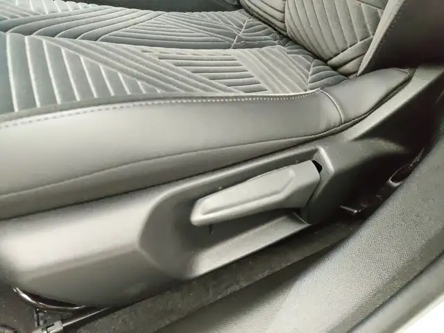 Lancia Ypsilon view 25