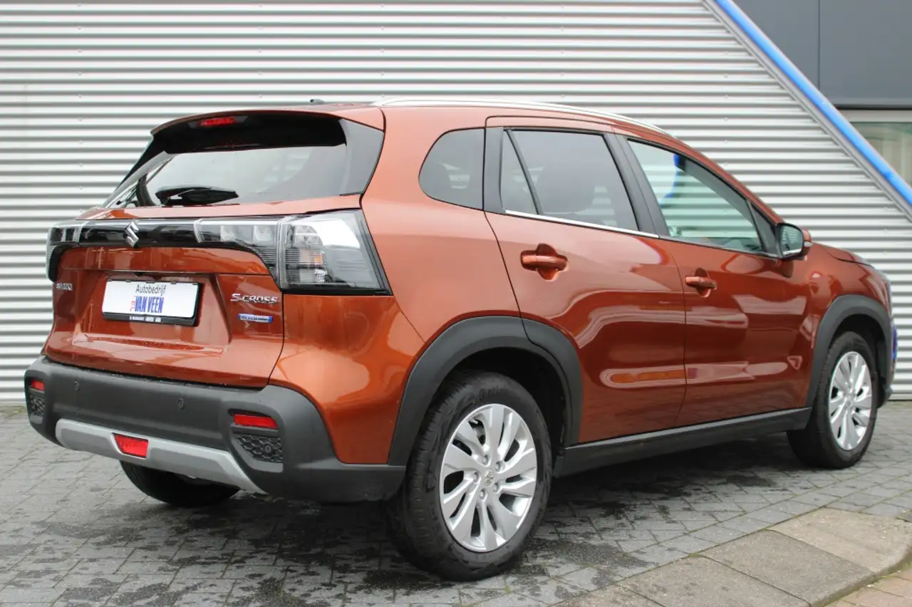 Suzuki S-Cross 2024