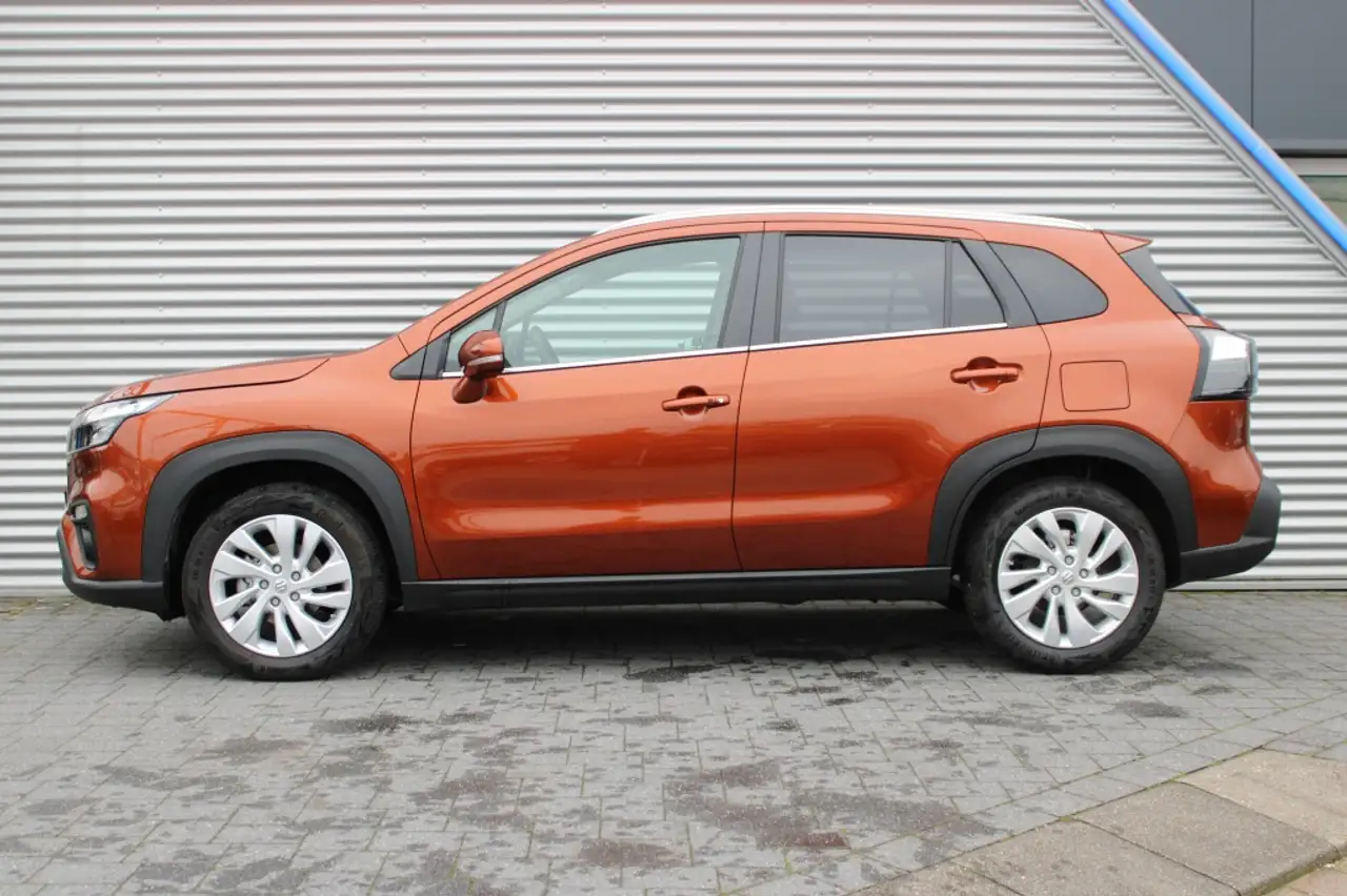 Suzuki S-Cross 2024