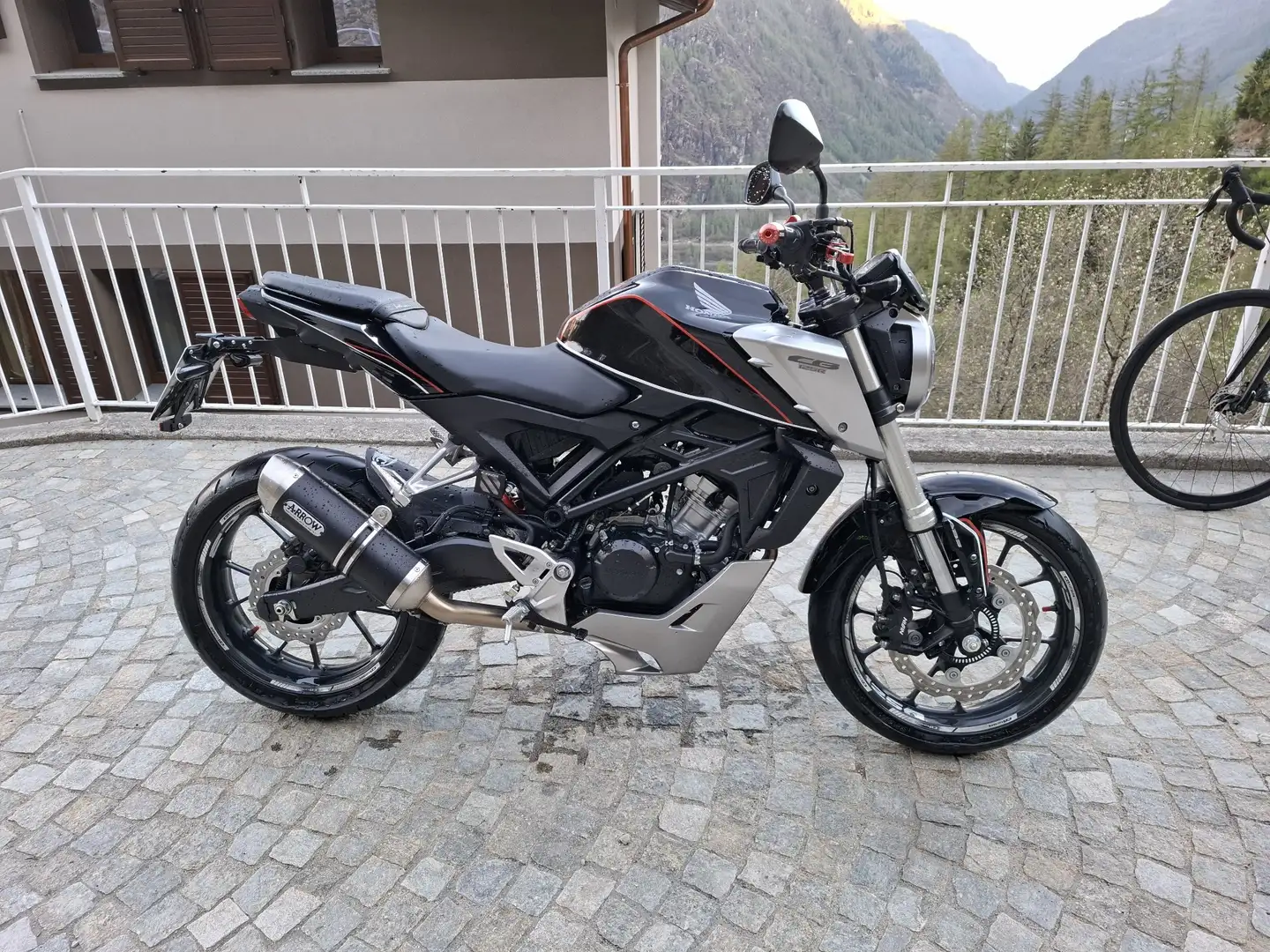 Honda CB 125 R ABS Argento - 1