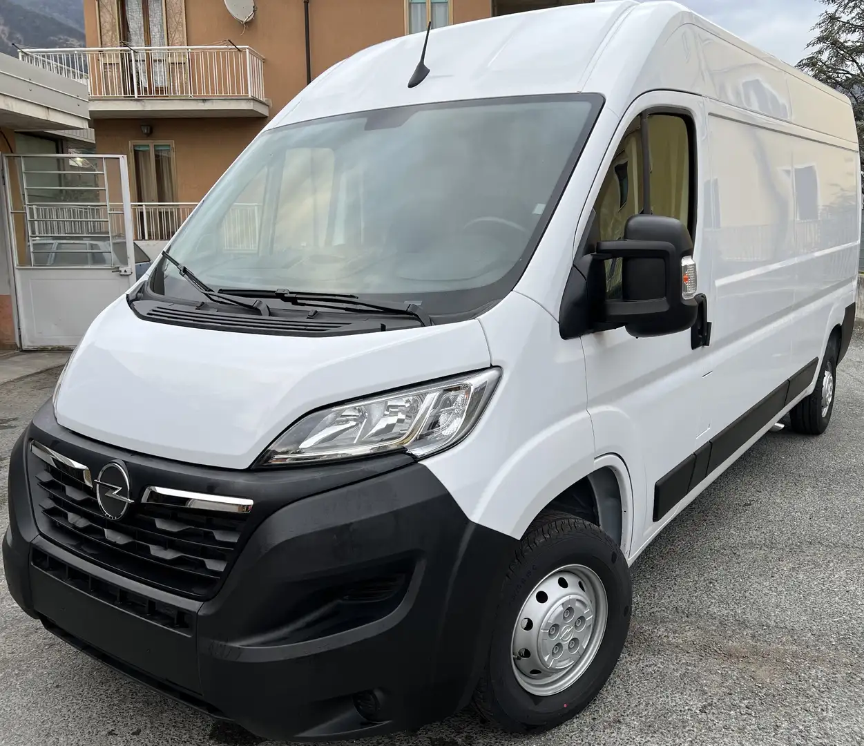 Opel Movano 2.2 140cv L3H2 Білий - 1