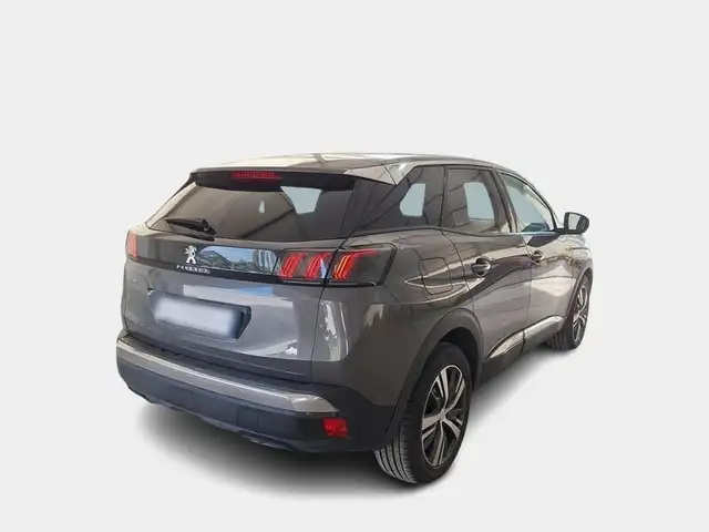 Peugeot 3008 view 4