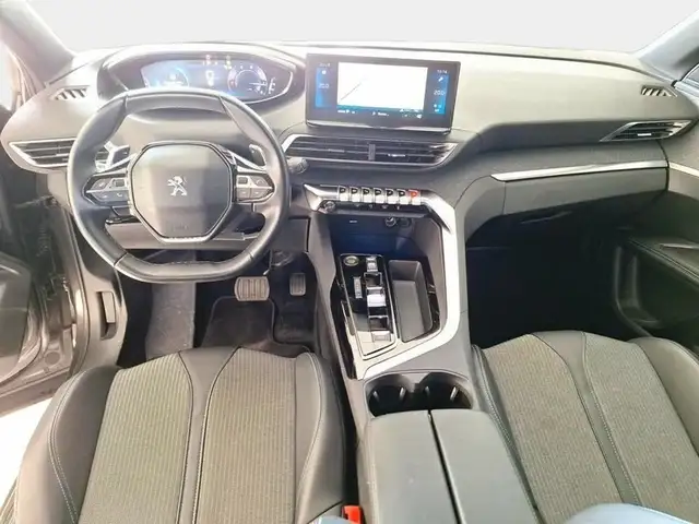 Peugeot 3008 view 7
