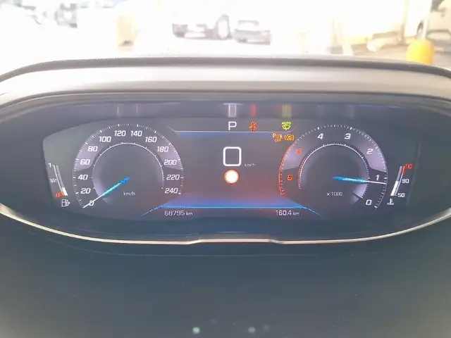 Peugeot 3008 view 8