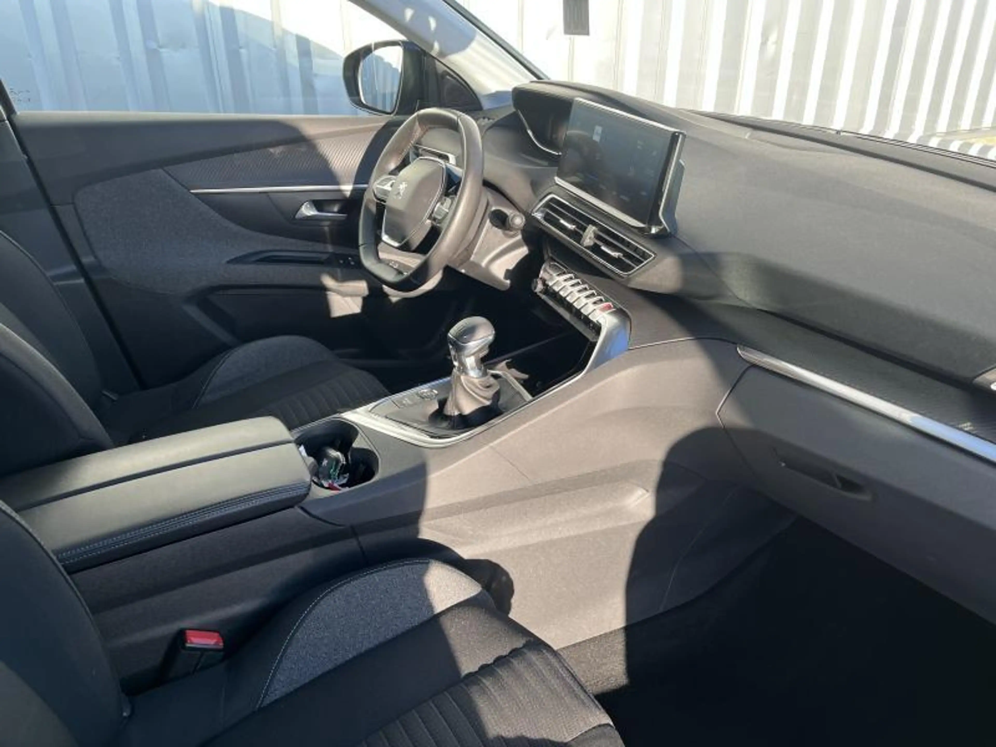 Peugeot 5008 7 PLACES, STYLE *1AN GARANTIE* — photo 2