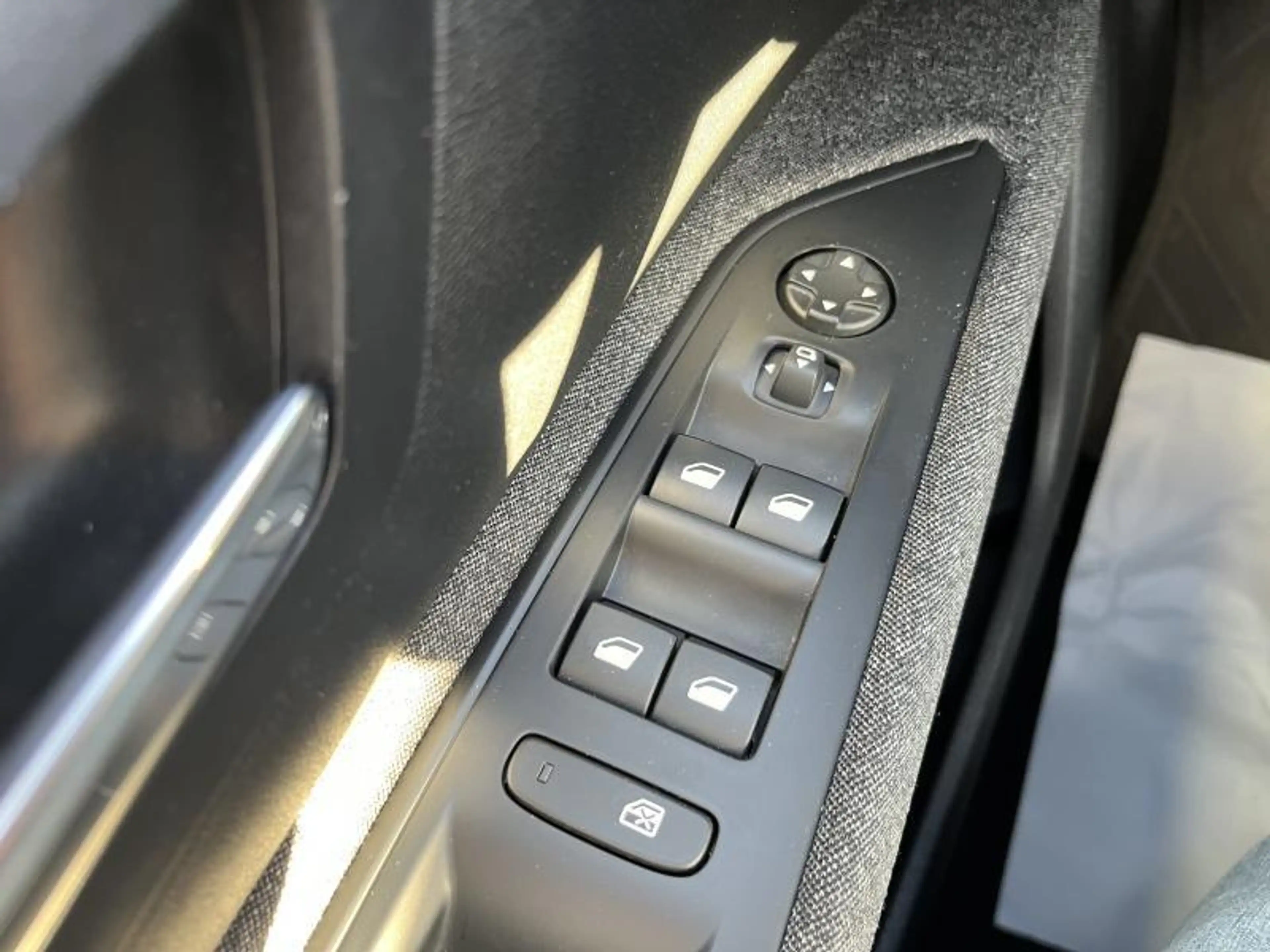 Peugeot 5008 7 PLACES, STYLE *1AN GARANTIE* — photo 13