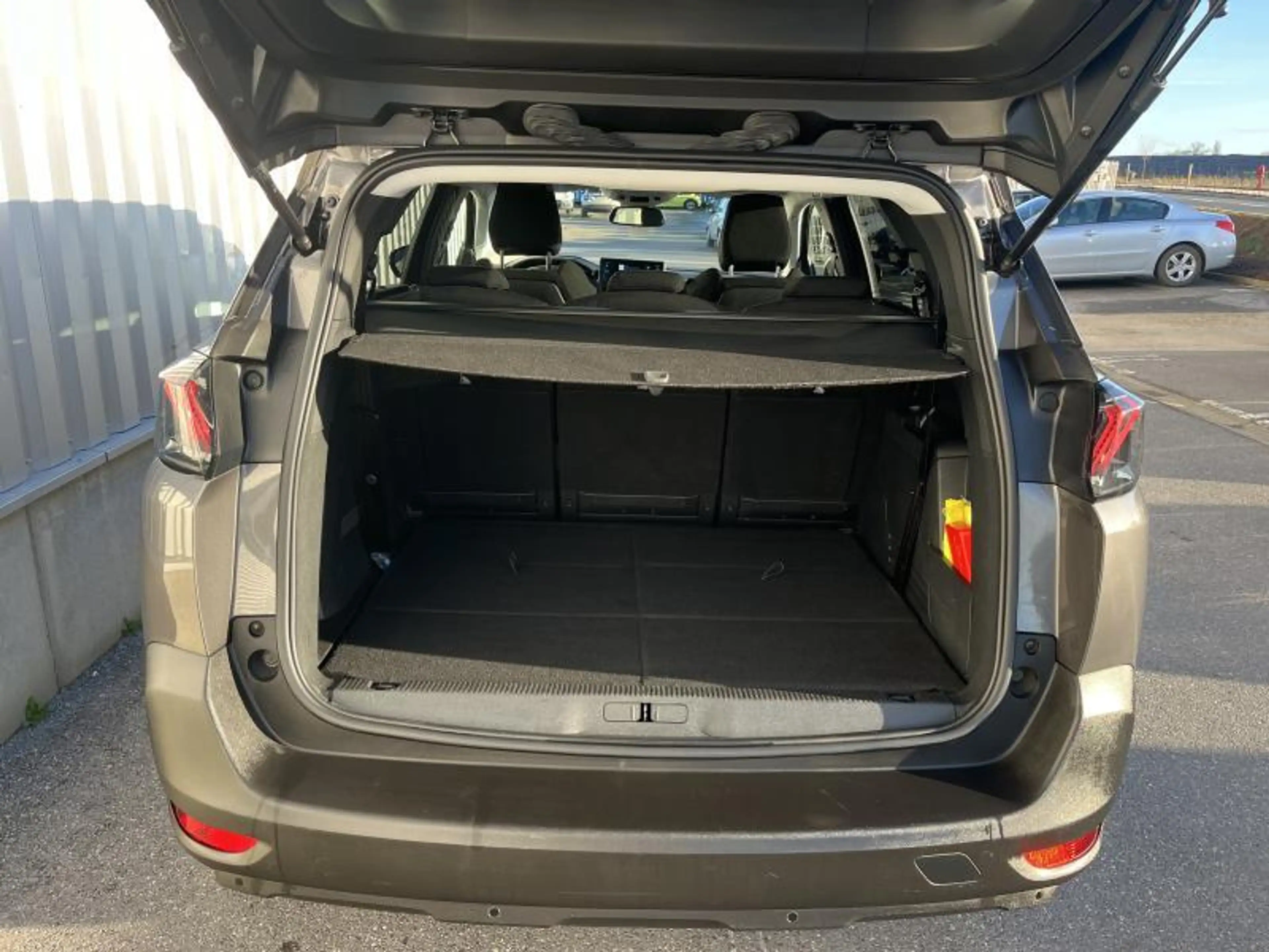 Peugeot 5008 7 PLACES, STYLE *1AN GARANTIE* — photo 10