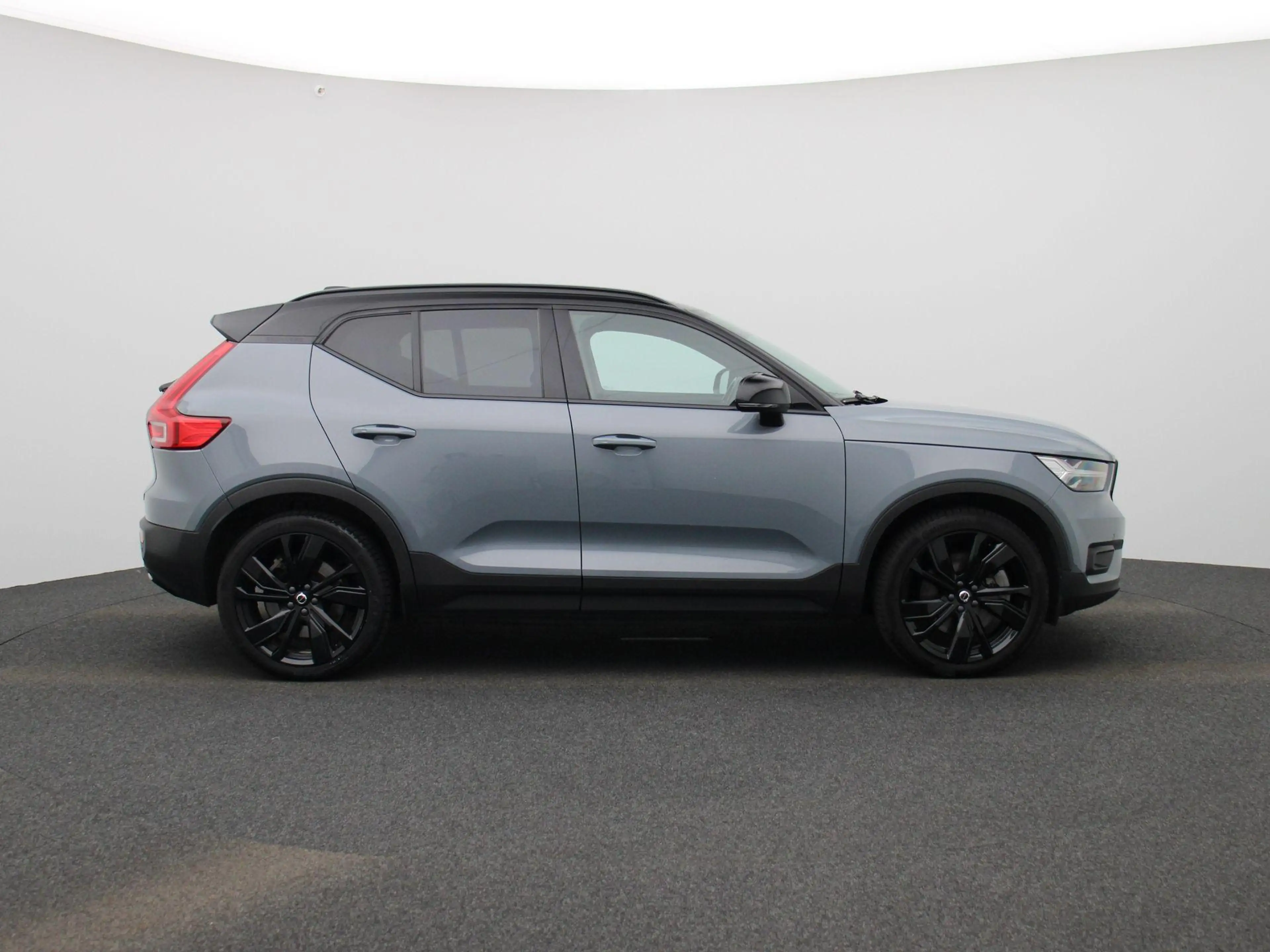 Volvo XC40 Recharge P8 AWD R-Design | Wordt Verwacht | Apple — photo 7