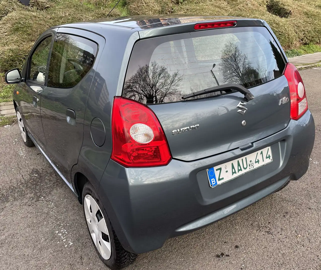 Suzuki Alto 1.0i GL 12/2010 EURO 5 OK LEZ 1er proprio CT OK Gris - 2