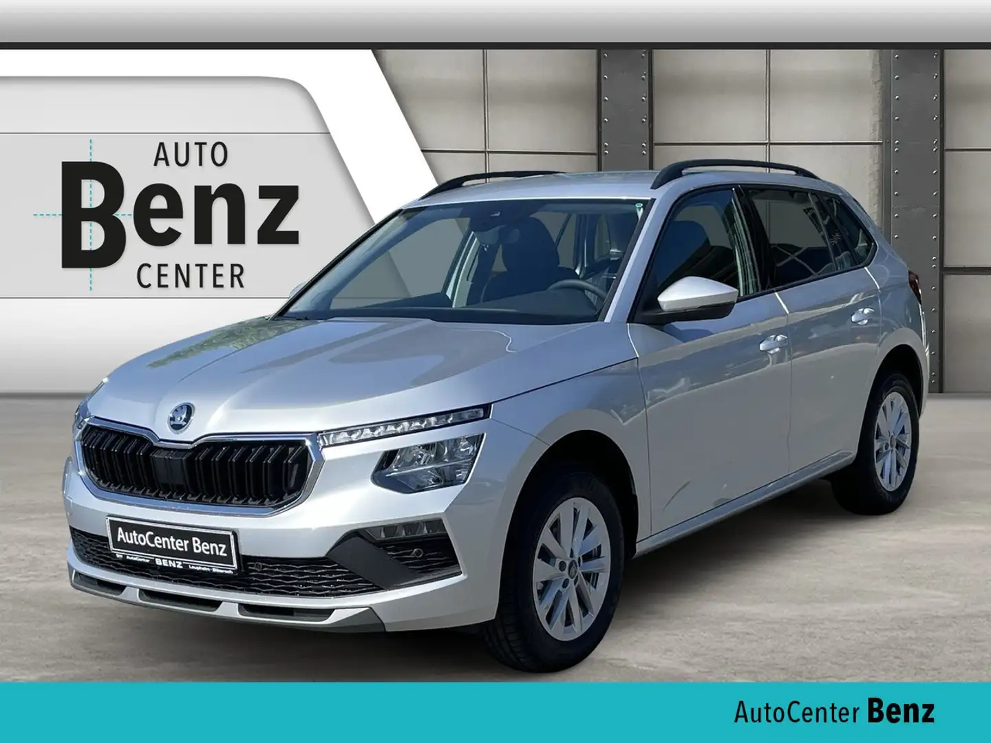 Skoda Kamiq 1.5 TSI Selection *LED*R.KAM*KESSY*PDC*SHZ Klima Silber - 1