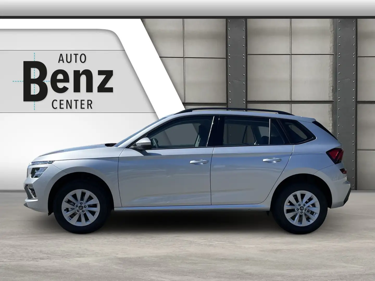 Skoda Kamiq 1.5 TSI Selection *LED*R.KAM*KESSY*PDC*SHZ Klima Silber - 2