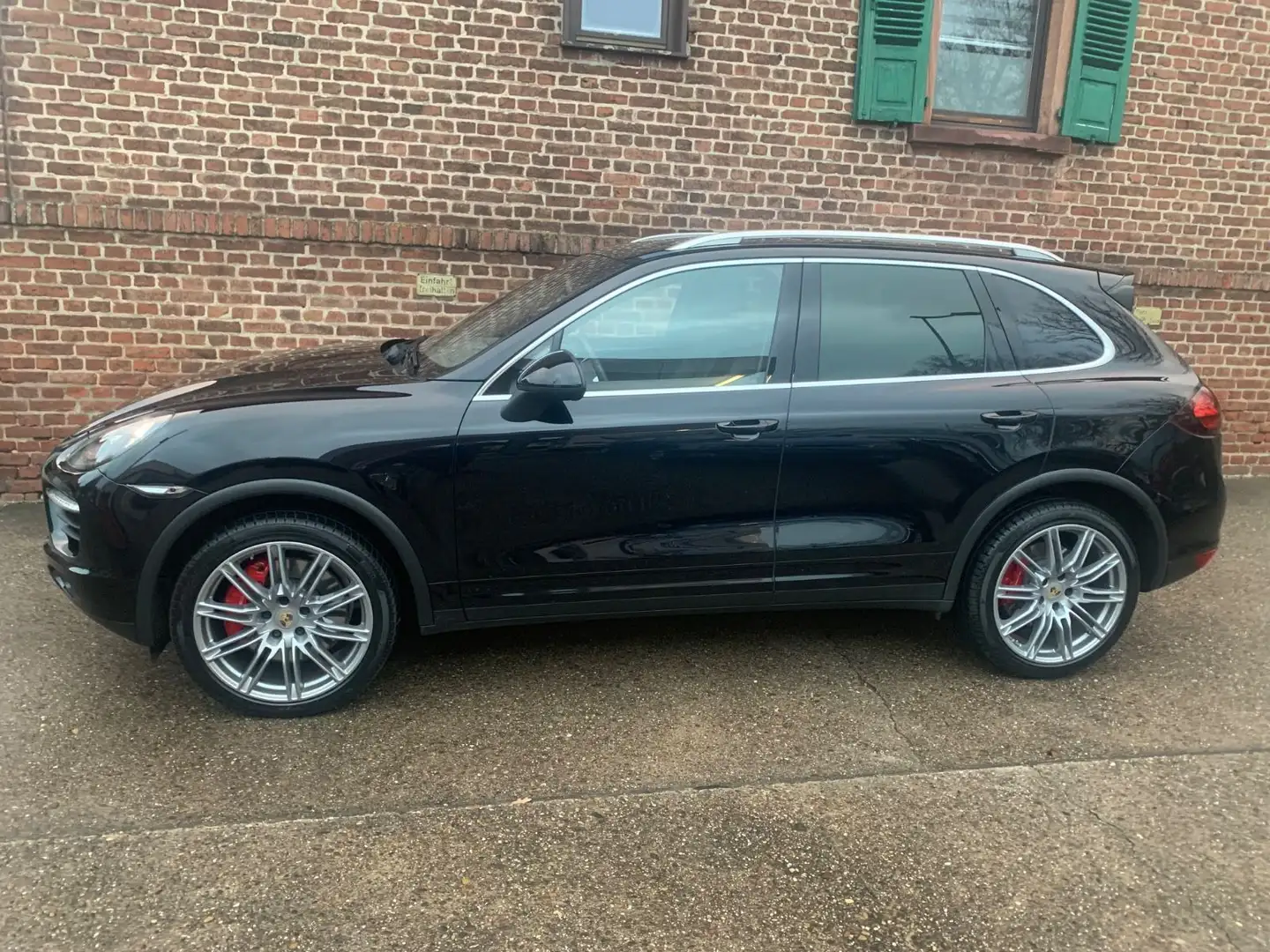 Porsche Cayenne Turbo 1.Hd.Pano.SH.8x21" im Bestzustand Schwarz - 2