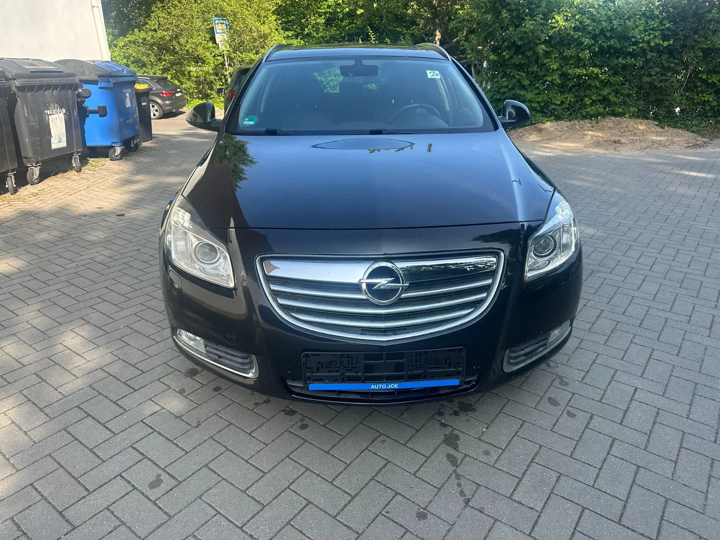 Opel Insignia Sport / Tüv 03.2027 / Euro 5 / Panprama Noir - 2